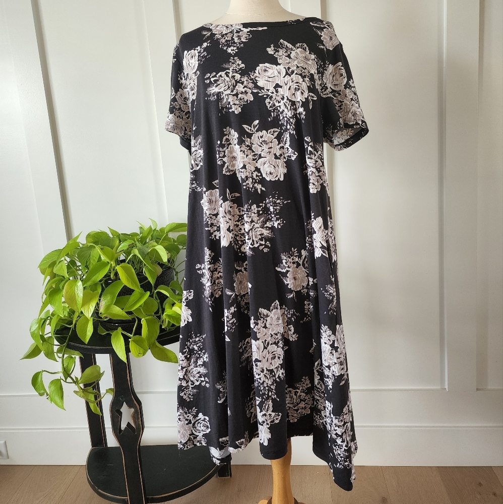 NWOT LuLaRoe Floral Dress XL